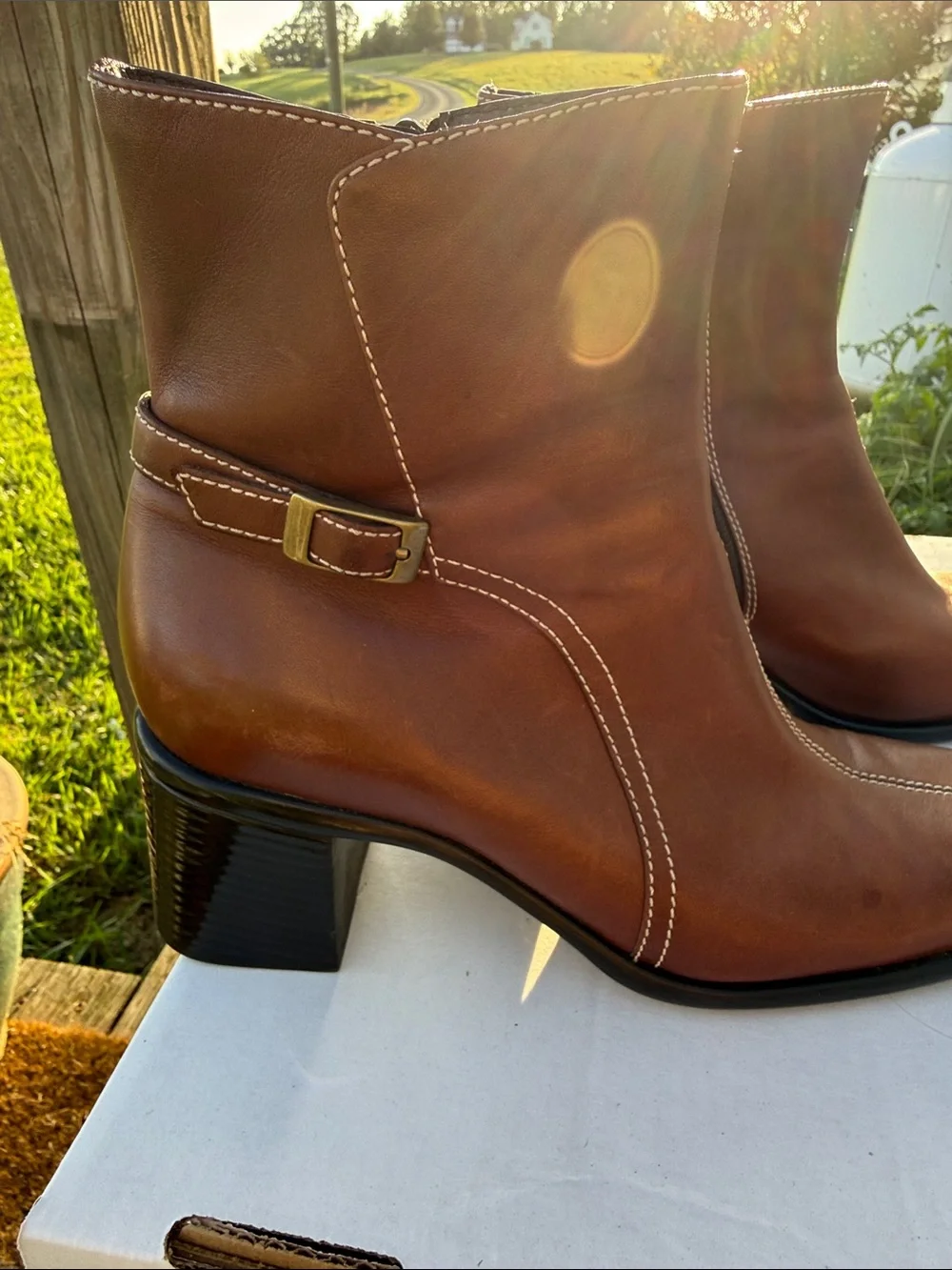 Clarks Brown Leather womens Zip Ankle Boots Classic retro